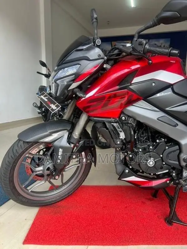 Bajaj Pulsar NS200 2026