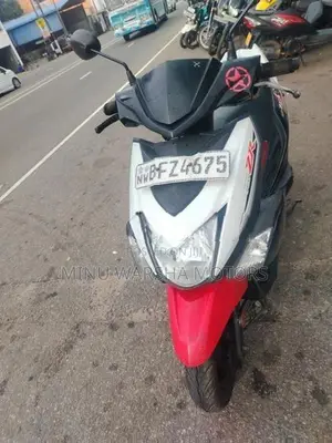 Yamaha RayZR 2017
