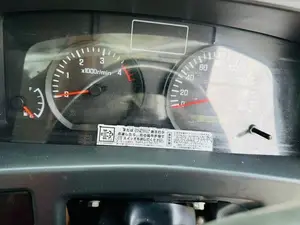 Isuzu NRP85 2013