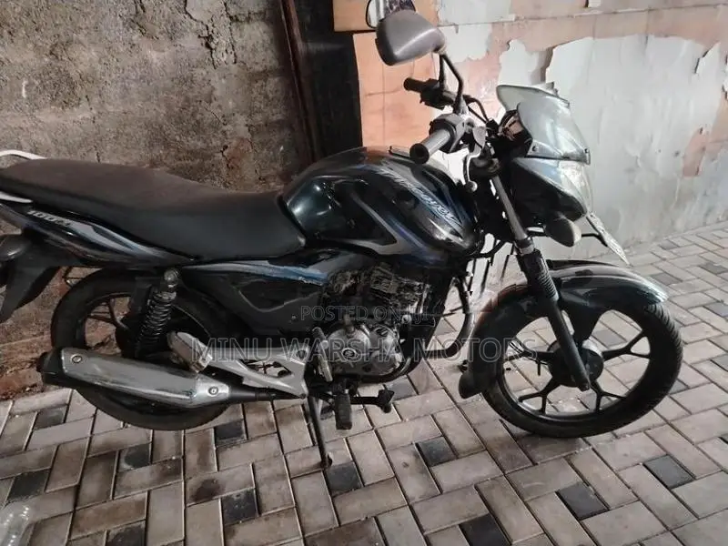 Bajaj Discover 2014