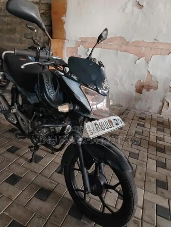 Bajaj Discover 2014