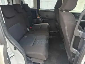 Toyota Roomy G 2023