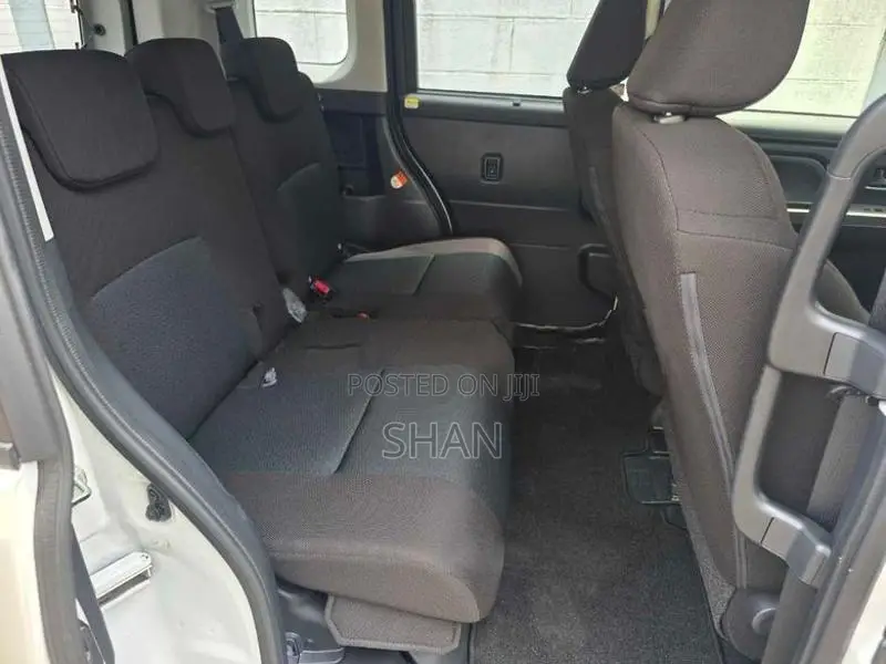 Toyota Roomy G 2023