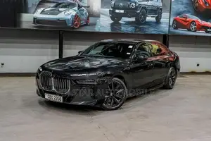 BMW i7 M Sport 2023