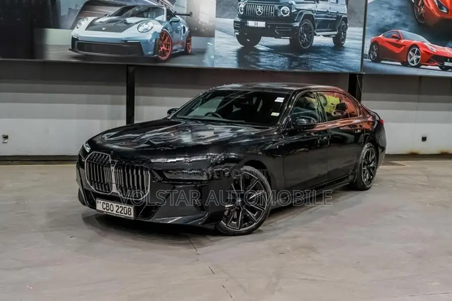 BMW i7 M Sport 2023