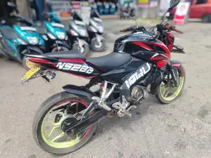 Bajaj NS 150 2016