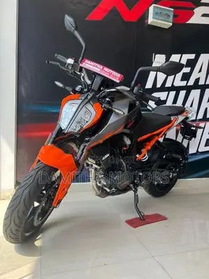 KTM Duke 160 Orange 2026