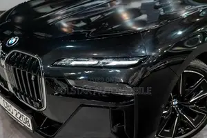 BMW i7 M Sport 2023