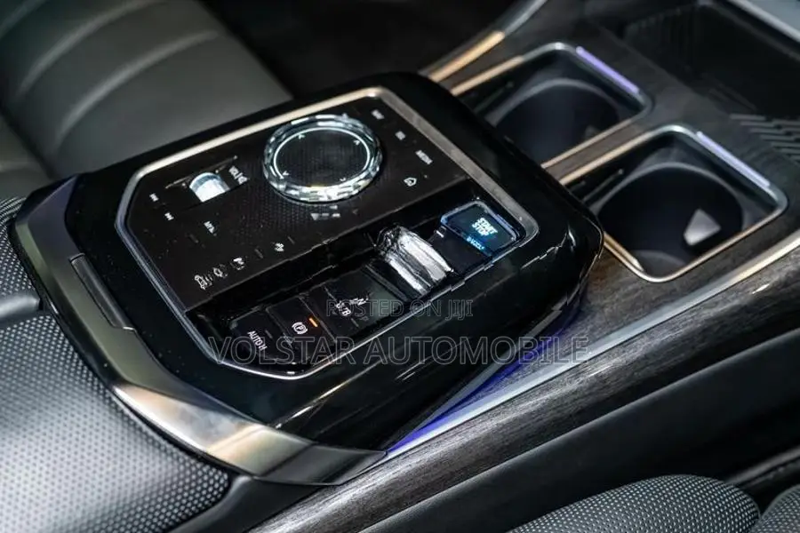 BMW i7 M Sport 2023