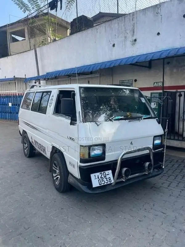 Mitsubishi L300 1981
