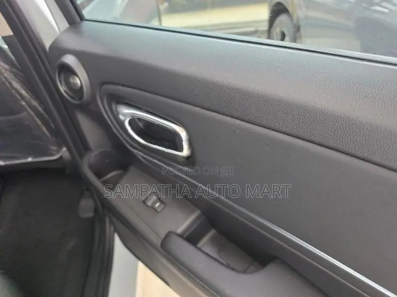 Honda Vezel Z PREMIUM 10 SPEAKER 2026