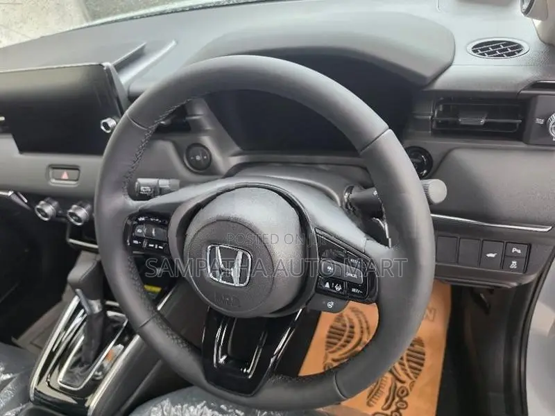 Honda Vezel Z PREMIUM 10 SPEAKER 2026