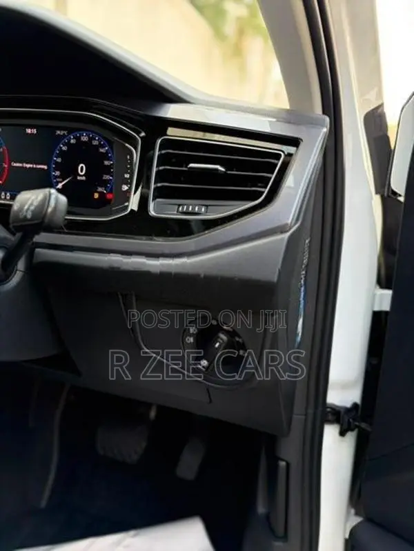 Volkswagen Polo TSI 2023