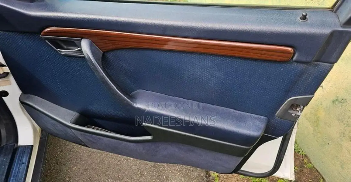 Mercedes Benz C220 Diesel Auto 1994