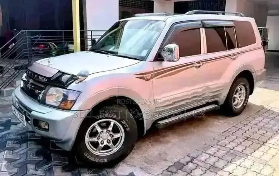 Mitsubishi Montero 2000