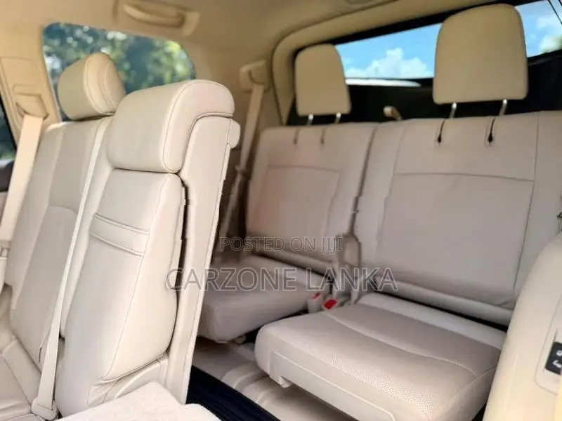 Toyota Land Cruiser Prado TRJ150 2023