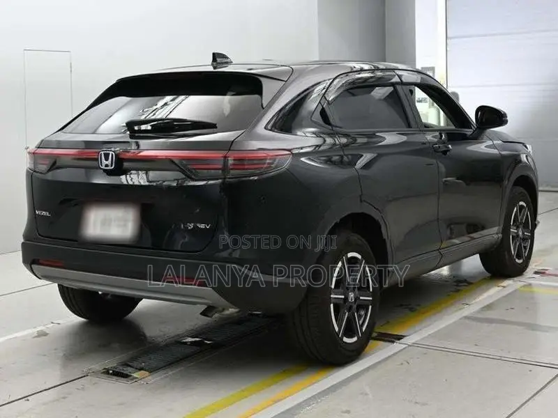 Honda Vezel RV5–X -Black SLLL-A1 2025