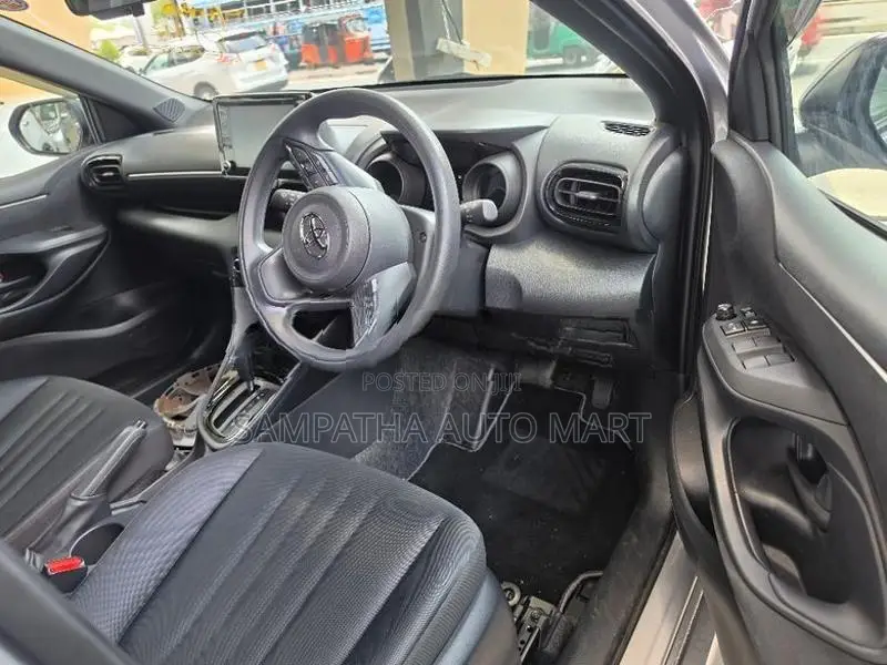 Toyota Yaris G GRADE 2023