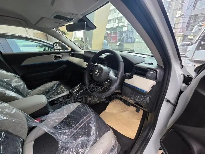 Honda Vezel Z PLAY WITH OUT MOON 2026