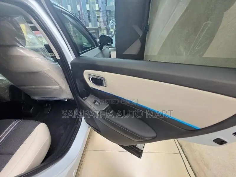 Honda Vezel Z PLAY WITH OUT MOON 2026