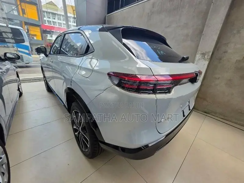 Honda Vezel Z PLAY WITH OUT MOON 2026