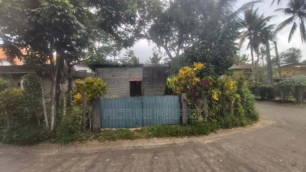 Athurugiriya Partially Completed House for Sale