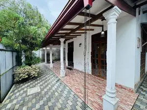 Luxury Modern Newly Build Single Storey House for Sale in Piliyandala