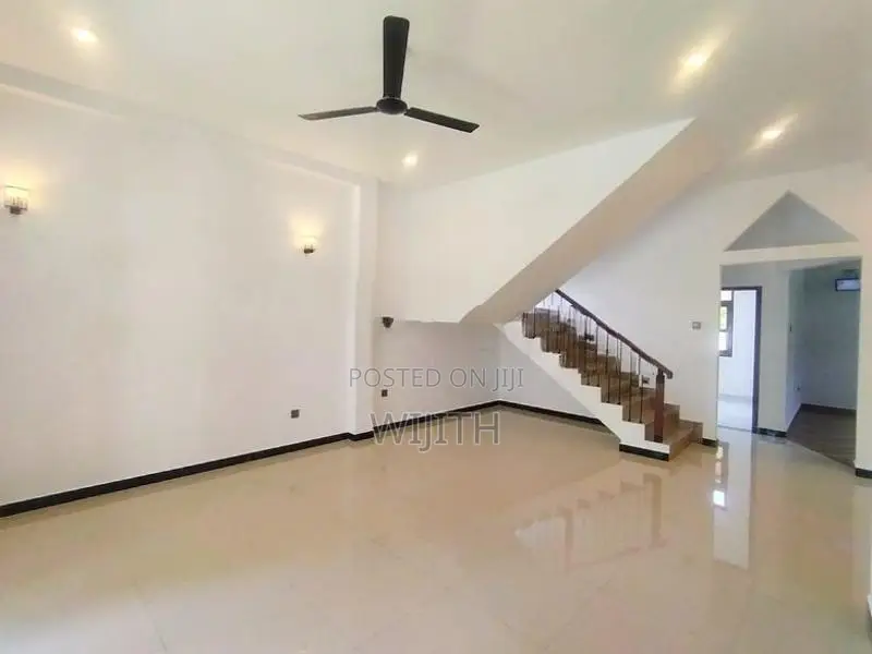 678dr BRAND NEW TWO STOREY HOUSE FOR SALE IN KOTTAWA
