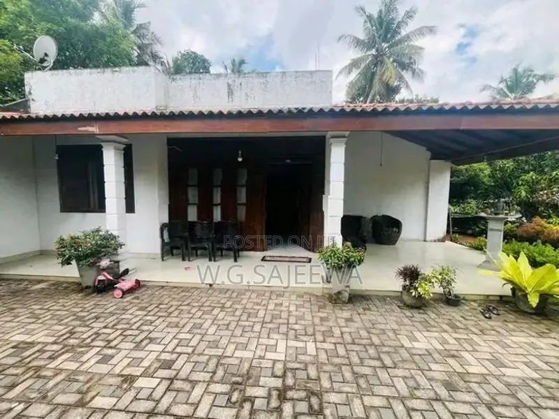 Single House Sale in Ganemulla Town