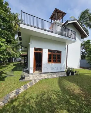 HCHR052 - Luxury Two Story House For Rent in Kochchikade