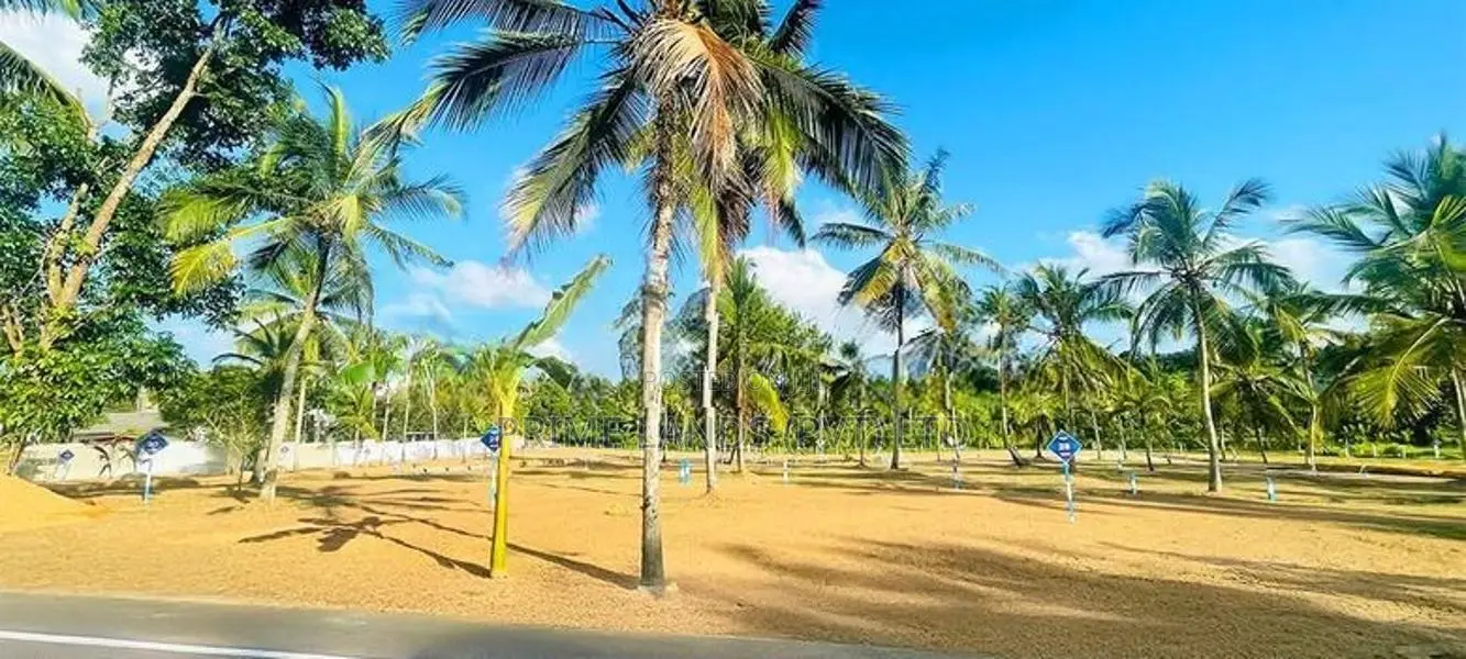 Polgasovita Land for Sale