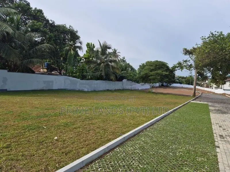 Boralesgamuwa Land for Sale