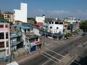 Commercial Property For Sale Facing Main Road Punchi Borell [ 2243C ]