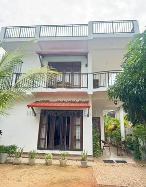 HWR054 - Modern Apartment for Rent in Kotikawaththa