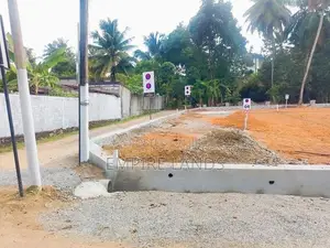 අගනා බිම් කොටස් වැදගත් පරිසරයක ගලවිලවත්ත හෝමාගම