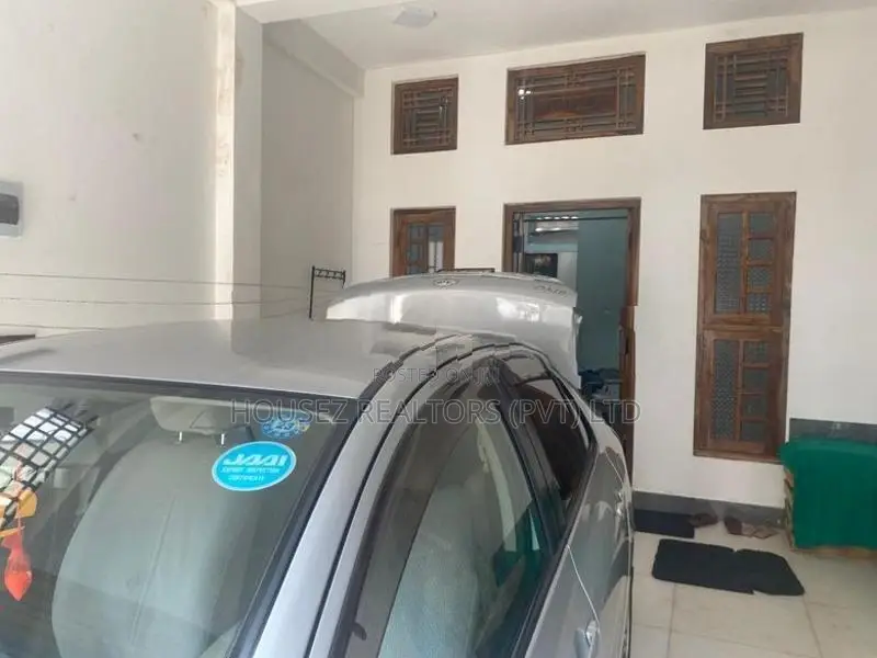 Single-Storey House for Rent in Mount Lavinia