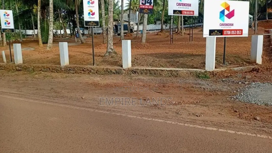Land for Sale in Kandana Walking Distance to Ganemulla Bus Route