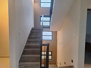 Dehiwala Hillstret House for Sale