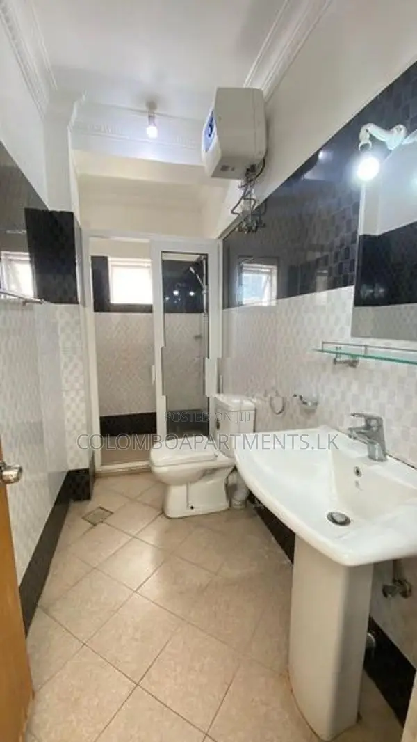 Short-Term Rental Apartment in Colombo-05 (CSMP502)