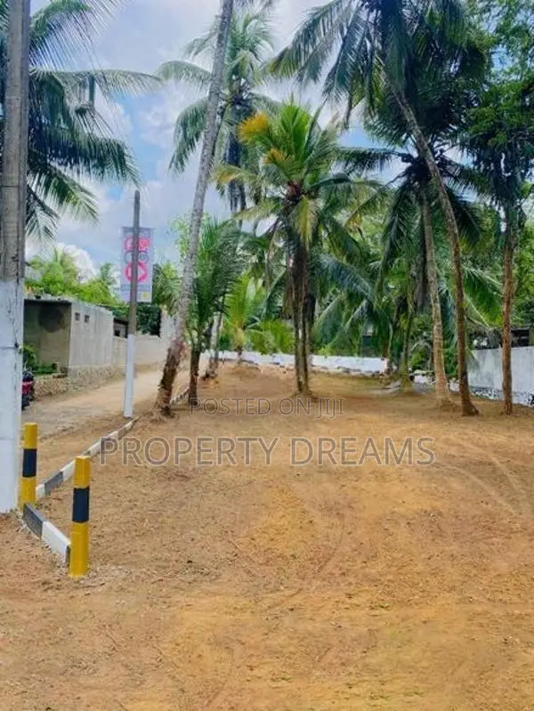 Athurugiriya Habarakada Residential Plot for Sale