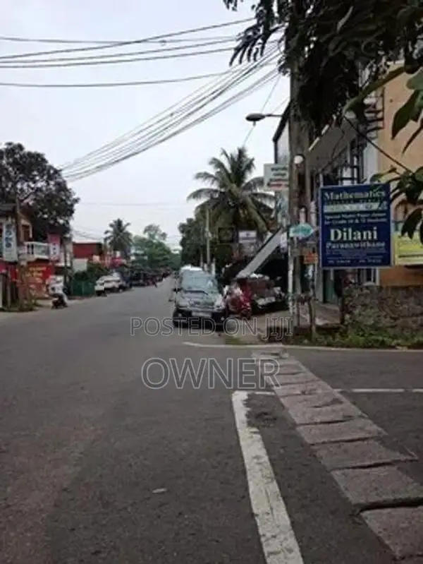 Upstairs Commercial Space for Rent - Panadura Town