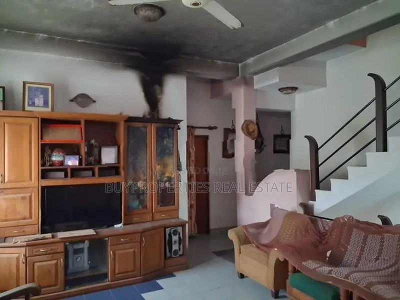 3 Story House for Rent Pelawatta