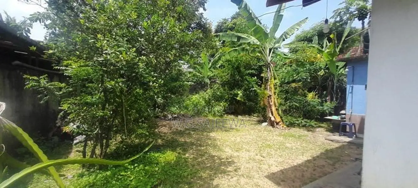 12.5 Perch Land with House Sale in Liyanagemulla, Seeduwa
