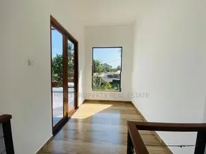 HAS217 - Modern Luxury House for Sale in Piliyandala