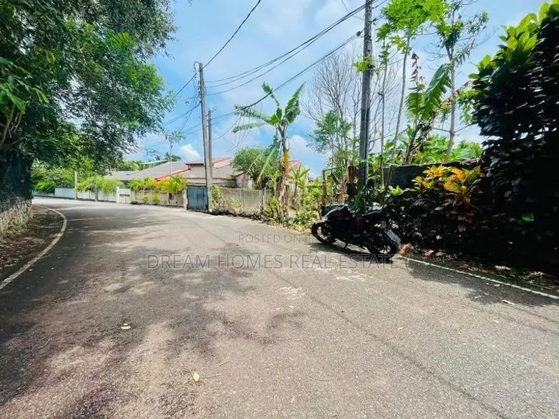 Land for Sale – Siripura, Thalawathugoda
