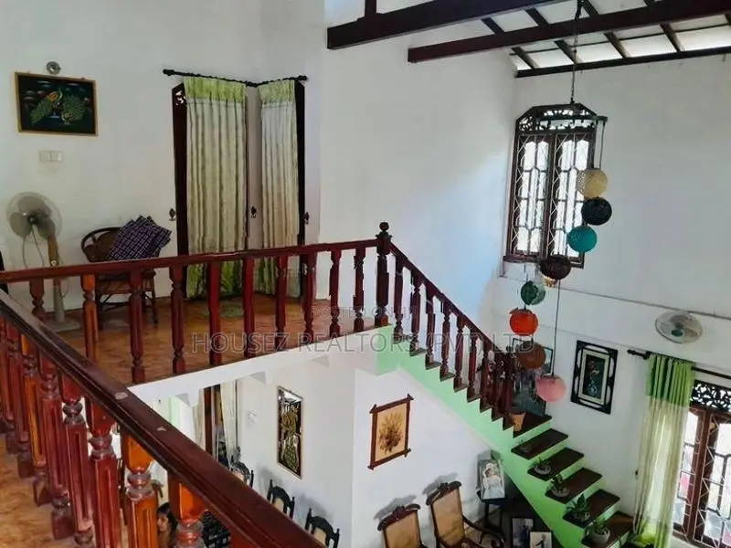 Spacious 4-Bedroom House for Sale – Minuwangoda