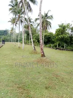 සියලු පහසුකම් සමගින් පදිංචියට වටිනා ඉඩම් මුනගම