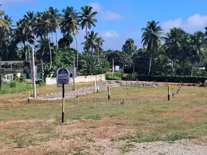 Land in Meegoda