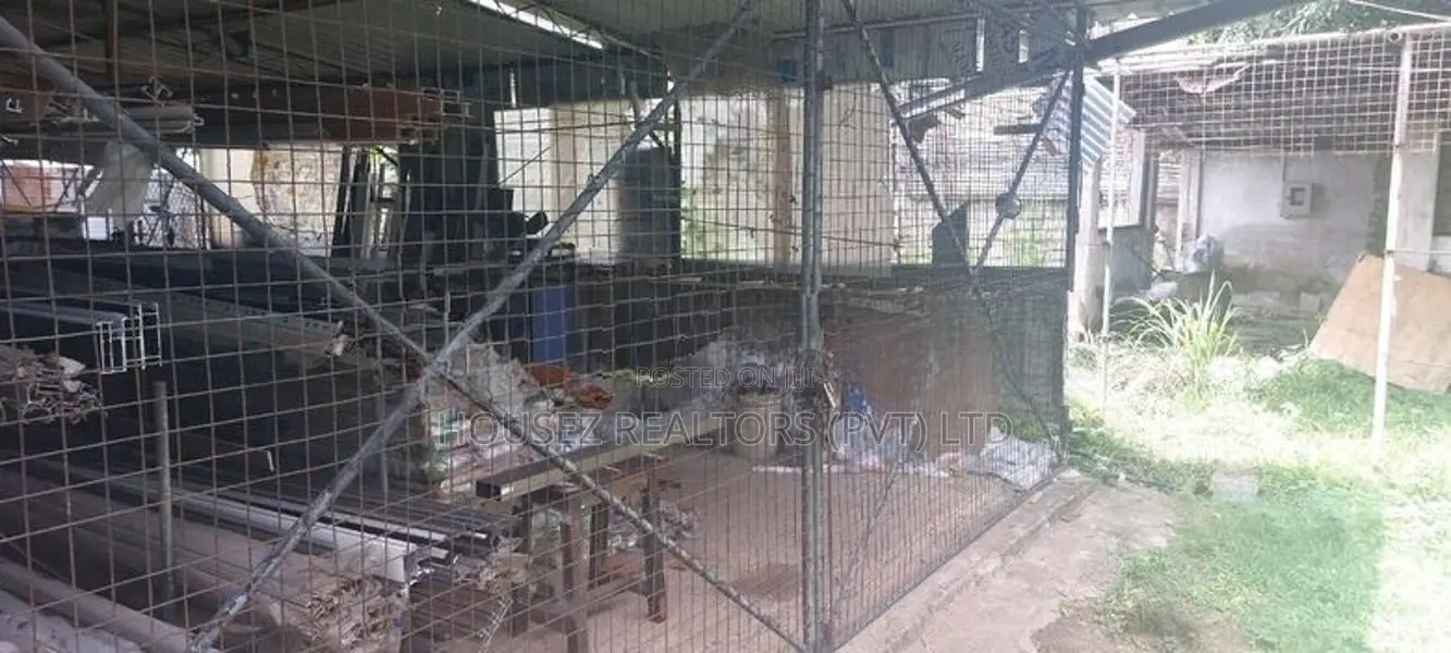 Commercial Warehouse Property for Rent Near Galle Road - Rathmalana