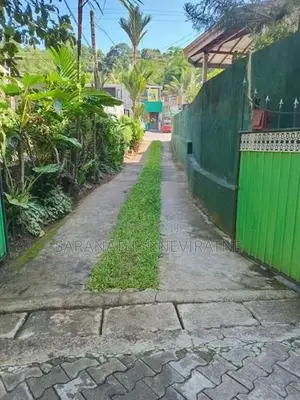 Beautiful Two Story House with Annex for Sale – Pilimathalawa